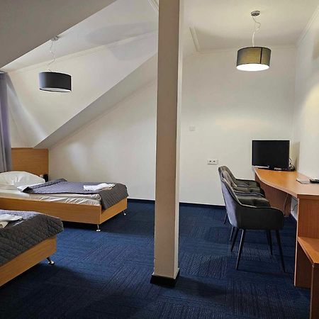 Hotel Agat Piotrków Trybunalski Exteriér fotografie