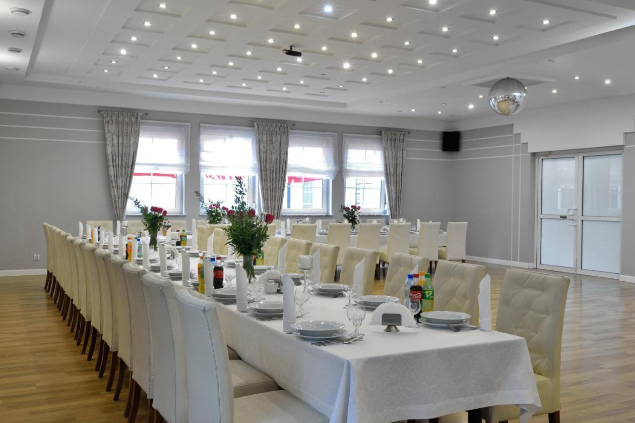 Hotel Agat Piotrków Trybunalski Exteriér fotografie