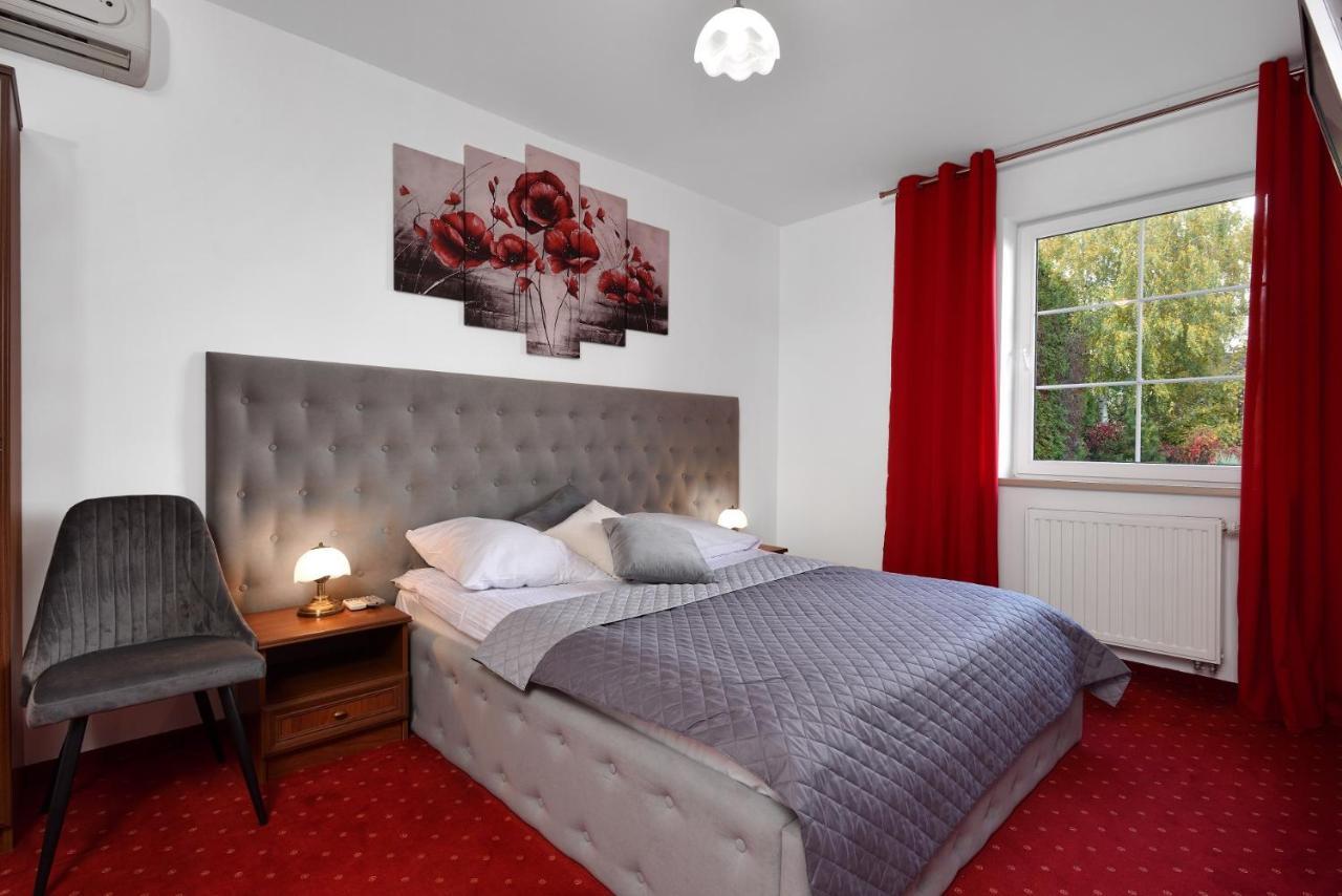 Hotel Agat Piotrków Trybunalski Exteriér fotografie