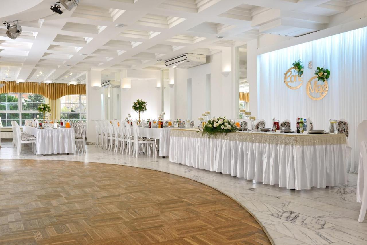 Hotel Agat Piotrków Trybunalski Exteriér fotografie