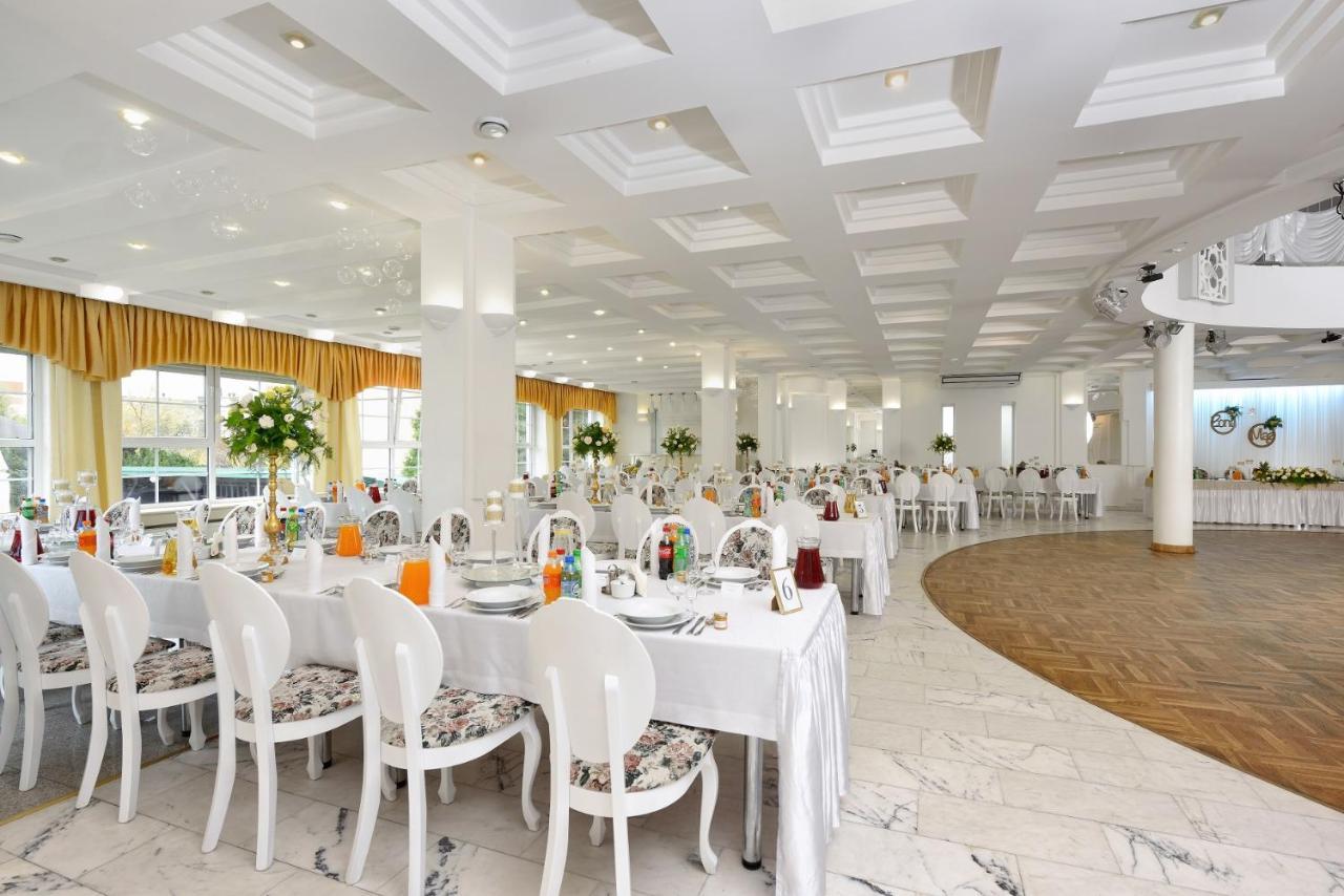 Hotel Agat Piotrków Trybunalski Exteriér fotografie